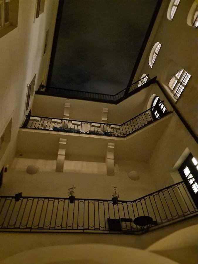Laxmi Happy Home In Historical Prag Eksteriør billede