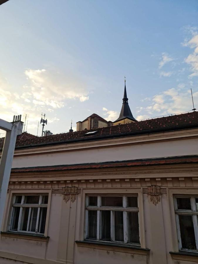 Laxmi Happy Home In Historical Prag Eksteriør billede