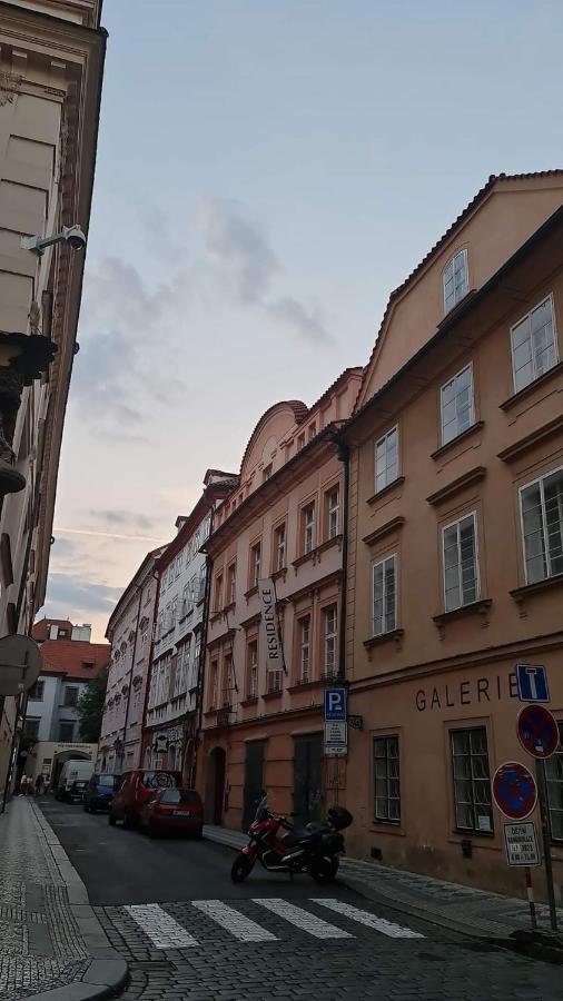 Laxmi Happy Home In Historical Prag Eksteriør billede